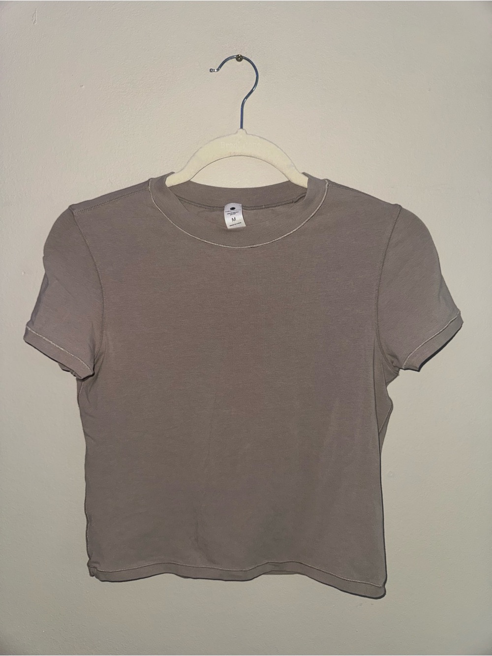 NWOT Never worn, Yogalicious, airlite top, size medium